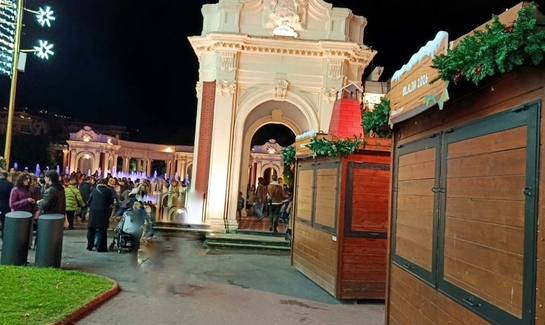 2025eko Bilboko Gabonetako Merkatuan Ibilaldia 2026ko etxola