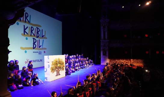 Ibilaldia 2026ko kantaren aurkezpena Arriaga Antzokian