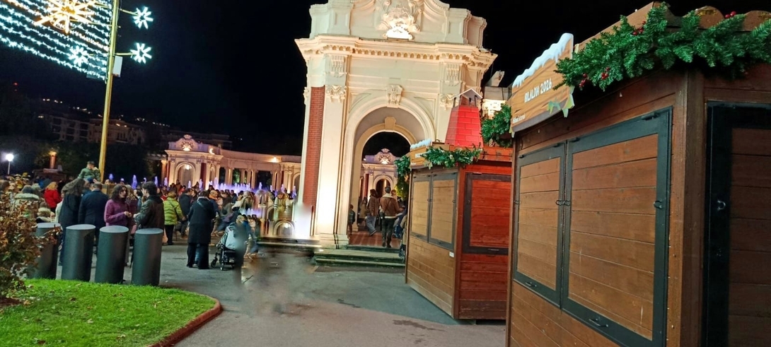 2025eko Bilboko Gabonetako Merkatuan Ibilaldia 2026ko etxola